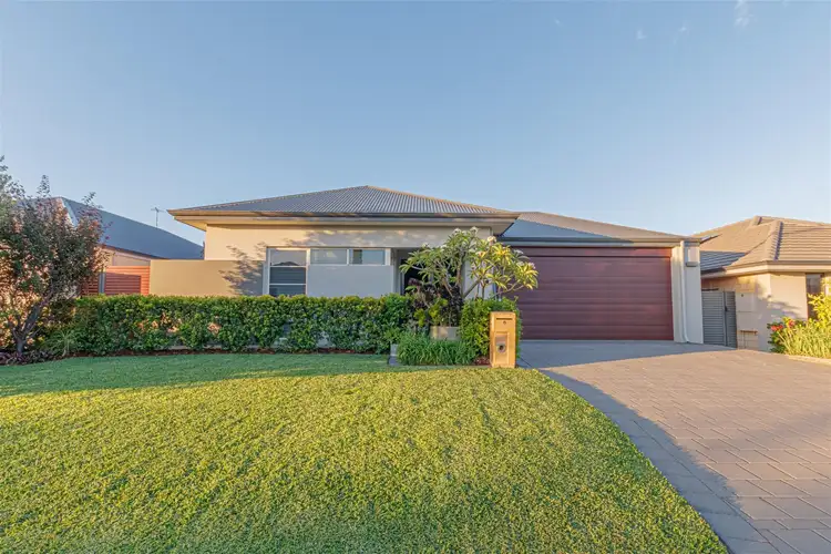 8 Nerium Way, Sinagra WA 6065