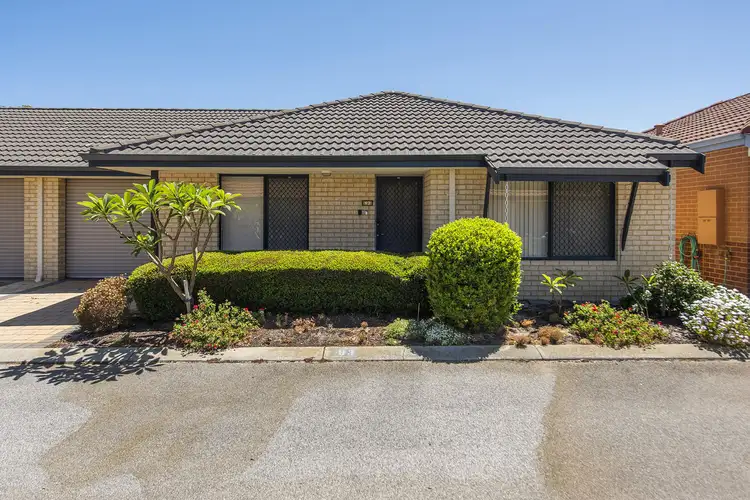 93/27 Pearson  Drive, Success WA 6164