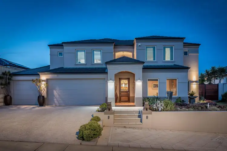 10 Ladoga Way, Iluka WA 6028
