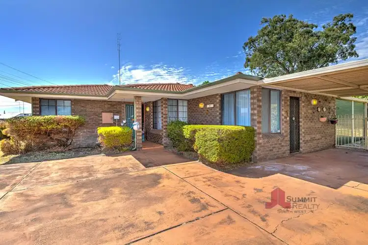 35 Crampton Avenue, Eaton WA 6232