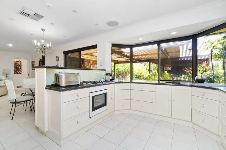 59 Parkside Drive, Thornlie WA 6108