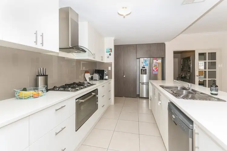 73 Peregrine Circle, Beeliar WA 6164