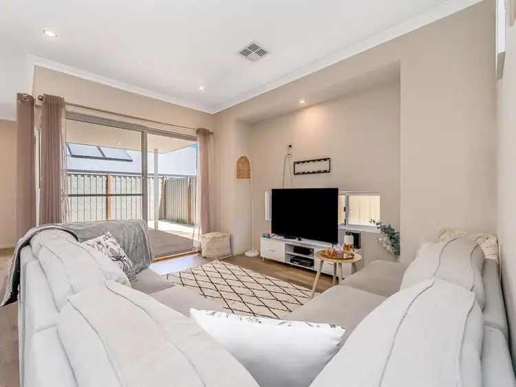 Fifth view of Homely house listing, 4 Setosa Loop, Byford WA 6122