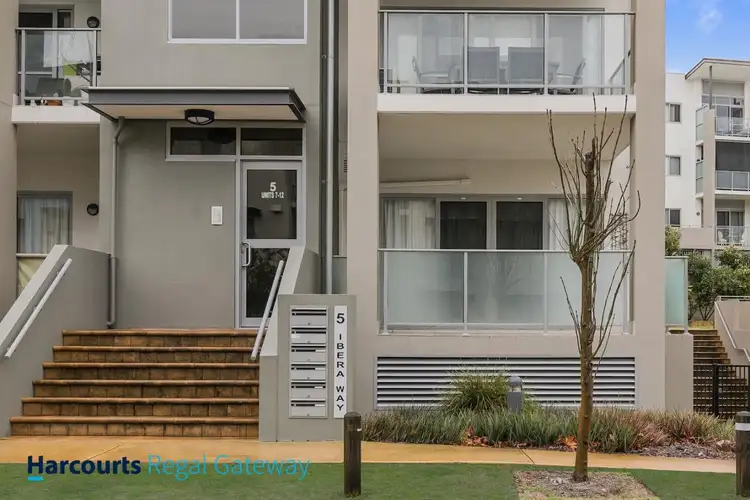 8/5 Ibera Way, Success WA 6164