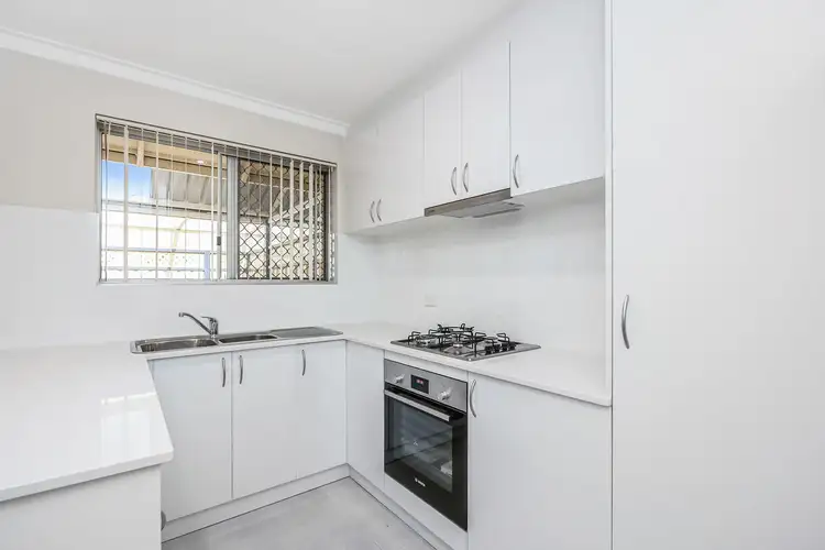 Fifth view of Homely villa listing, 38/10 Houtmans Street, Shelley WA 6148