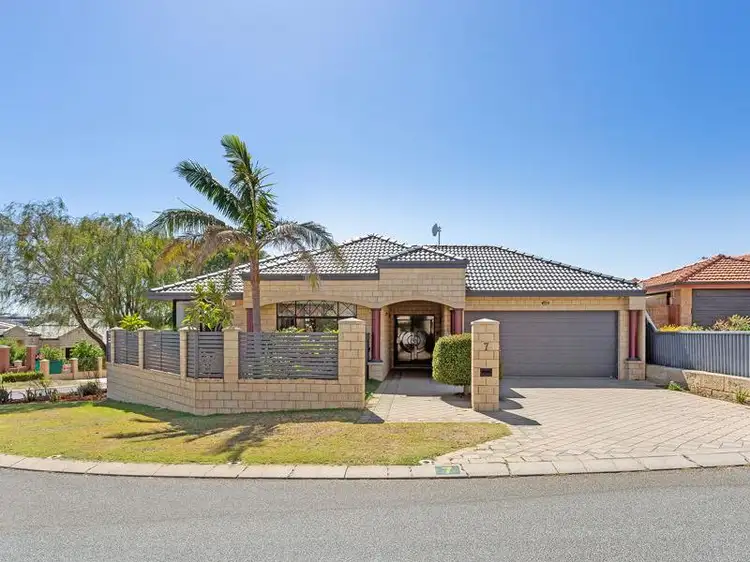 7 Woodroffe Place, Alexander Heights WA 6064