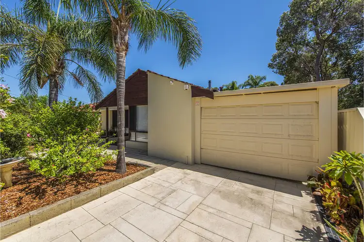 Second view of Homely house listing, 84 Ravenscroft Way, Kelmscott WA 6111