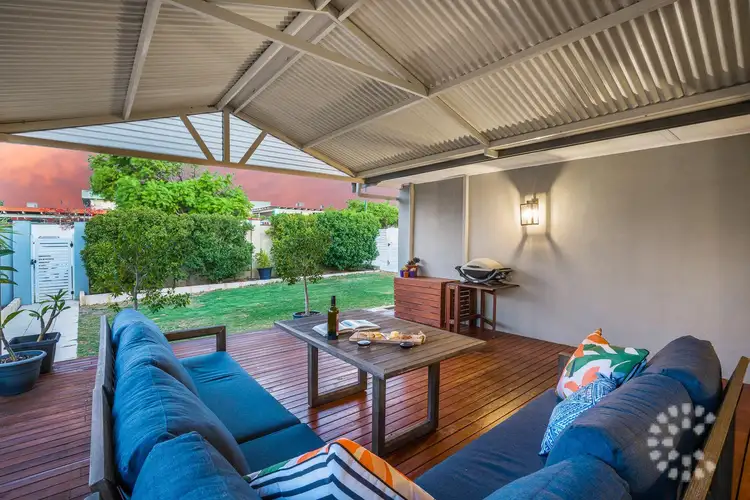 13 Potts Street, Melville WA 6156