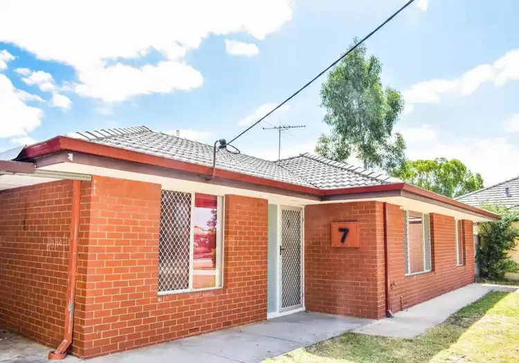 Second view of Homely house listing, 7 Lowanna Way, Armadale WA 6112