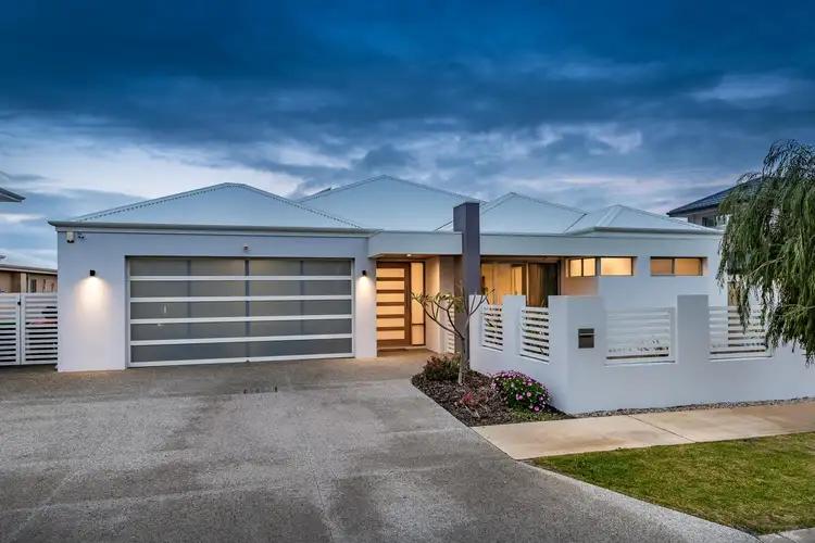 32 Seabreeze Avenue, Burns Beach WA 6028