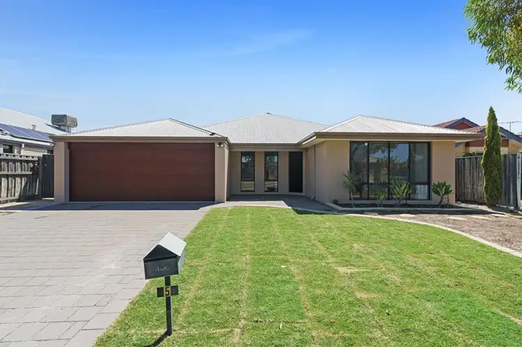 5 Hoyton Close, Ellenbrook WA 6069