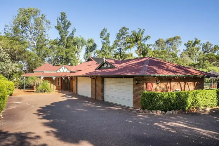 28 Ellenbrook Drive, The Vines WA 6069
