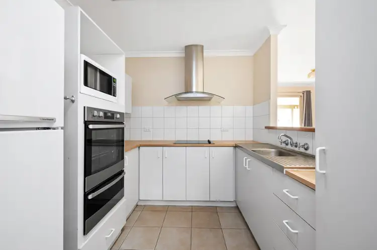 Sixth view of Homely house listing, 8/10 Davidson Street, South Kalgoorlie WA 6430