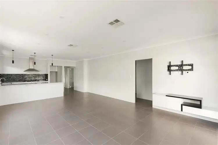 Seventh view of Homely house listing, 22 Hobson Loop, Piara Waters WA 6112