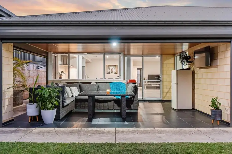 18 Thomby Avenue, Aveley WA 6069