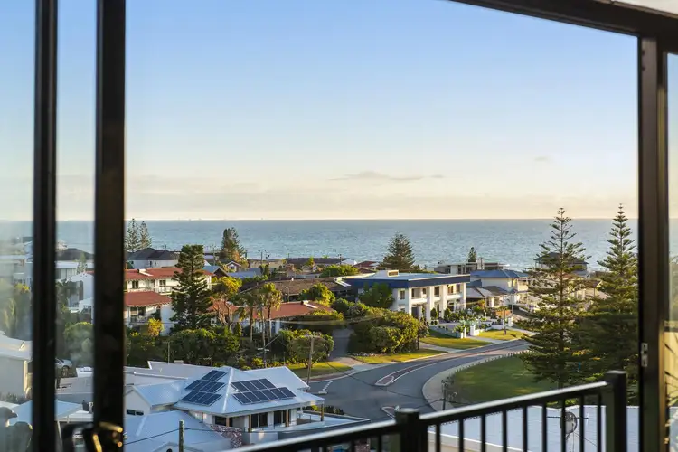 16 Hawkins Avenue, Sorrento WA 6020