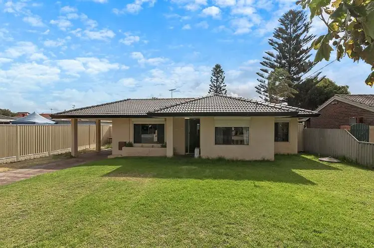 10 Chester  Way, Rockingham WA 6168