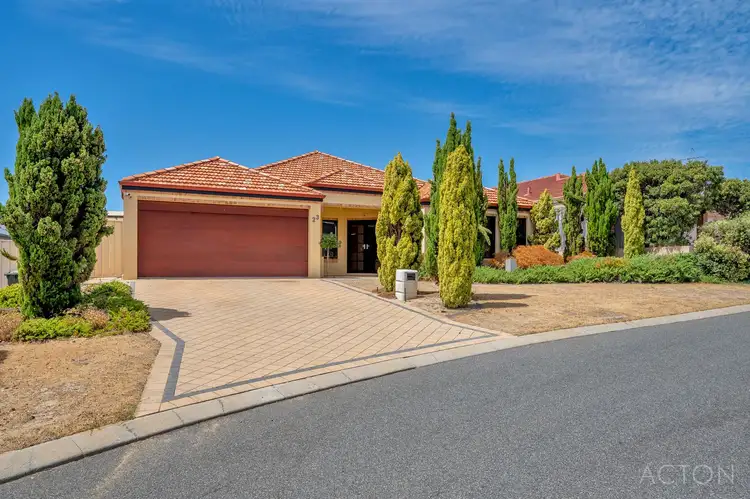 23 Waratah Circle, Halls Head WA 6210