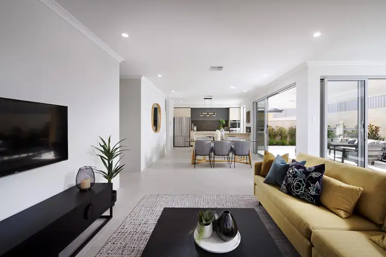 Sixth view of Homely house listing, 10 Goldwyer Drive, Mandogalup WA 6167