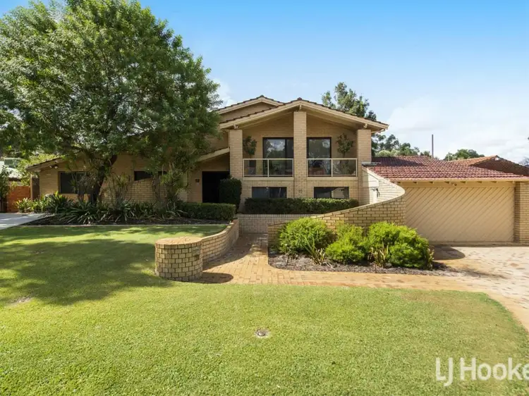 70 Regency Drive, Thornlie WA 6108