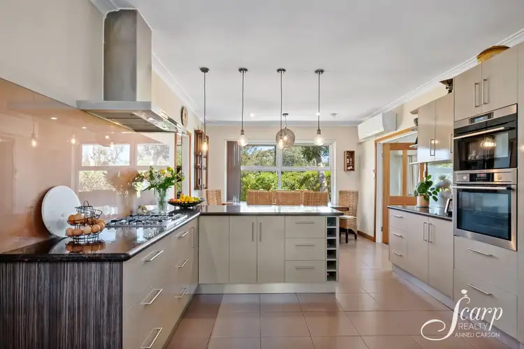 3 Robertson Road, Gooseberry Hill WA 6076