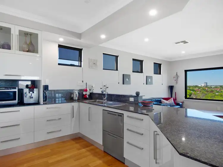 Sixth view of Homely house listing, 22 Sottogrande View, Connolly WA 6027