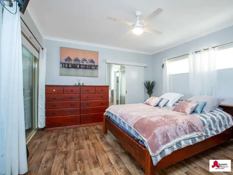 Sixth view of Homely house listing, 10 Zircon Way, Australind WA 6233