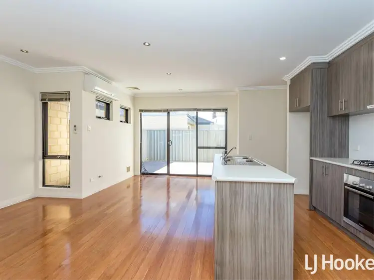 Fifth view of Homely villa listing, 7/16 James Street, Cannington WA 6107