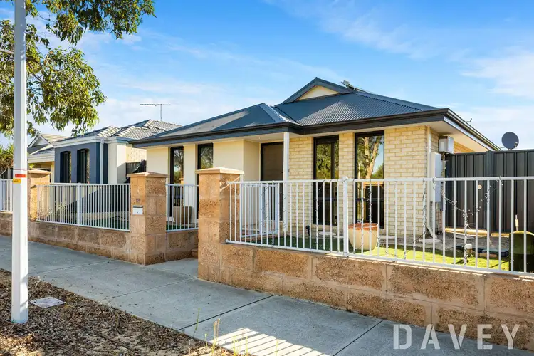 18 Bauer Circle, Banksia Grove WA 6031