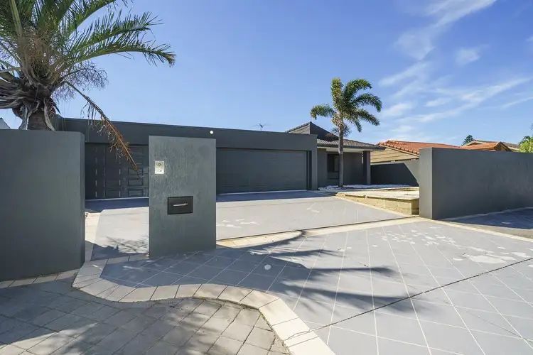 12 Kingfisher Place, Stirling WA 6021