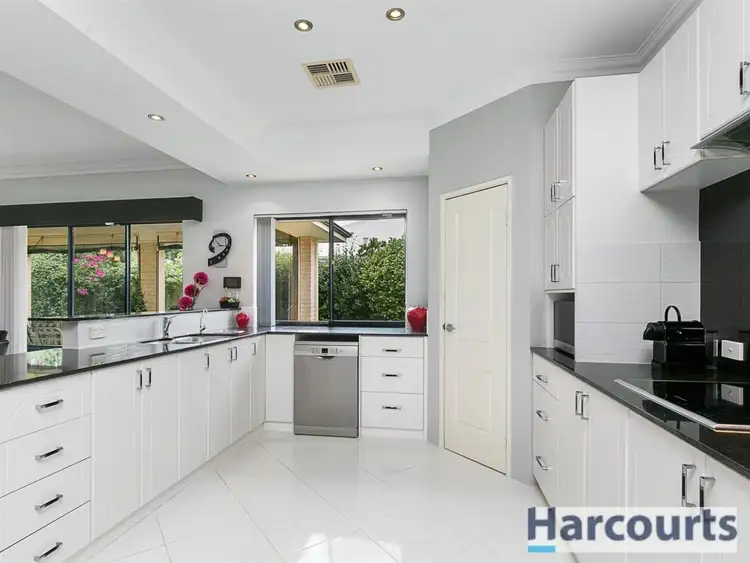 Sixth view of Homely house listing, 46 Blue Mountain Circle, Aubin Grove WA 6164