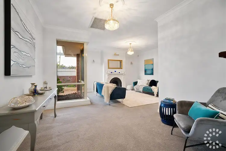 Sixth view of Homely house listing, 2 Goy Court, Palmyra WA 6157