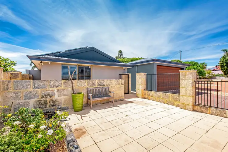 Fourth view of Homely house listing, 18 Irene Place, Beldon WA 6027