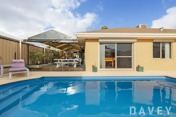 5 Moonera Way, Carramar WA 6031