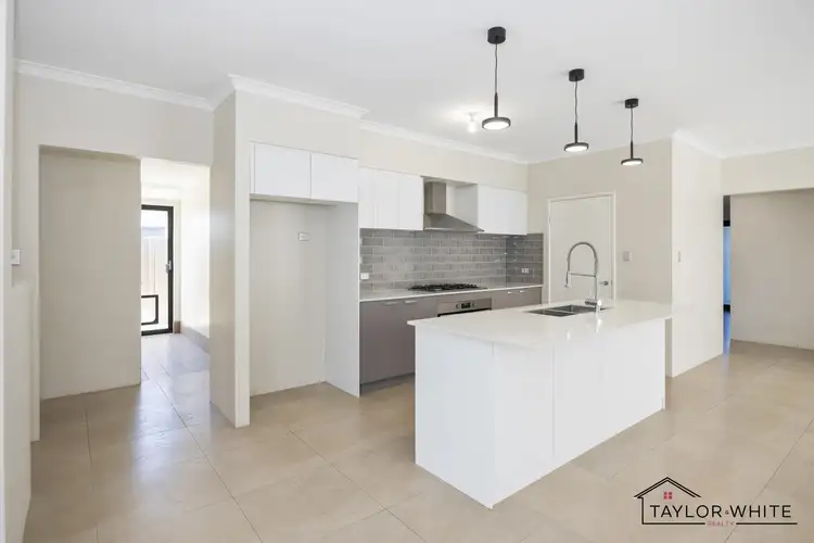 8 Obel Close, Yanchep WA 6035