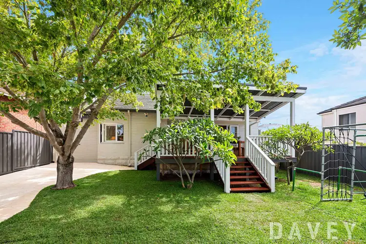 239 Holbeck Street, Doubleview WA 6018