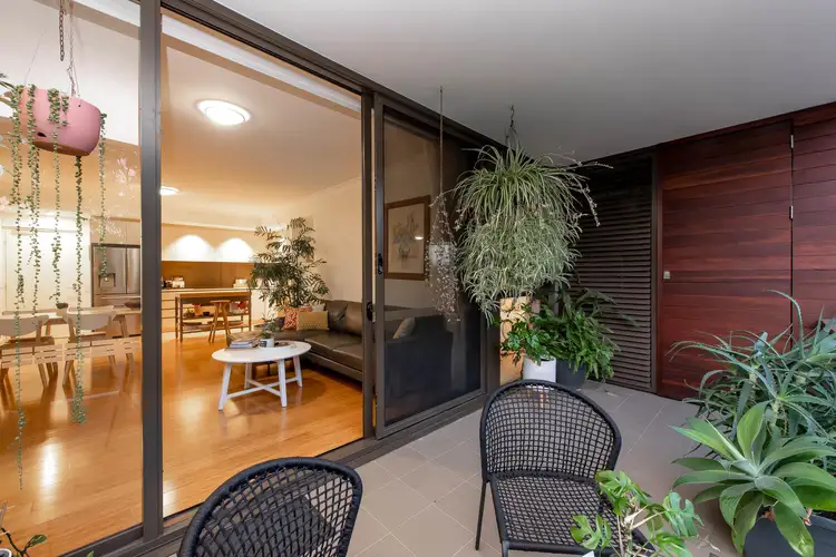 Main view of Homely apartment listing, 17/2 Dynevor Rise, Floreat WA 6014