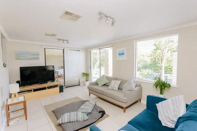 3 Penguin Close, Heathridge WA 6027