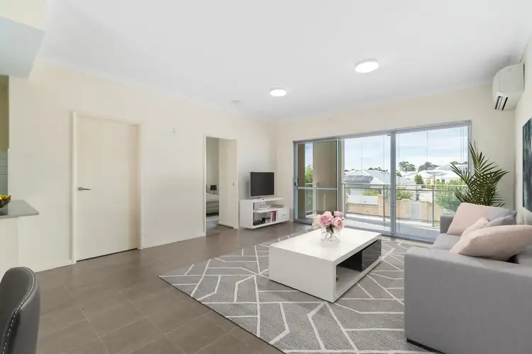 14/1 Villa Pass, Ellenbrook WA 6069