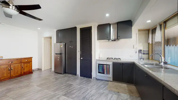 2 Valley Brook Road, Caversham WA 6055