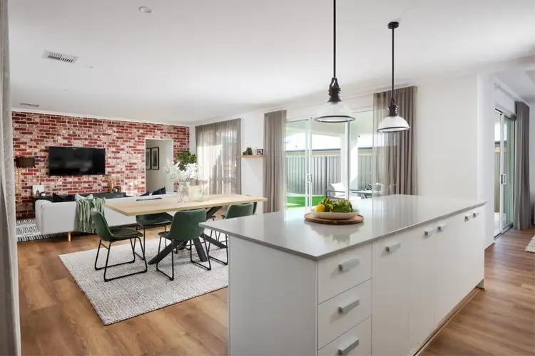 Sixth view of Homely house listing, 8 Serpentine Drive, South Guildford WA 6055