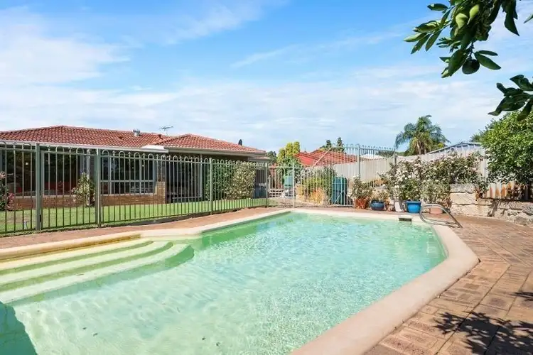 5A Foley Court, Leeming WA 6149
