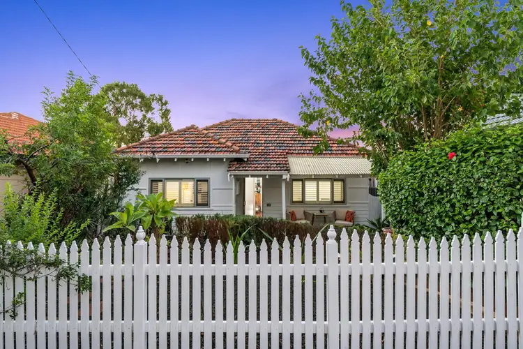 18 Kitchener Avenue, Bayswater WA 6053