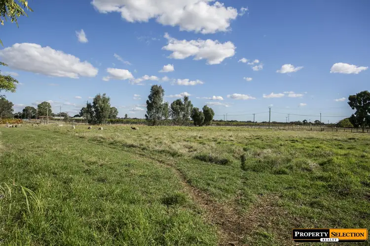 Fifth view of Homely house listing, 124 Caversham Avenue, Caversham WA 6055