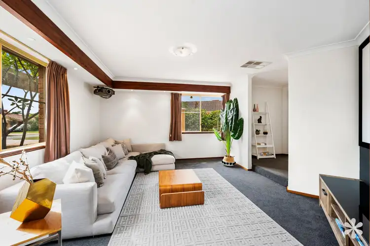 7 Stainton Place, Leeming WA 6149