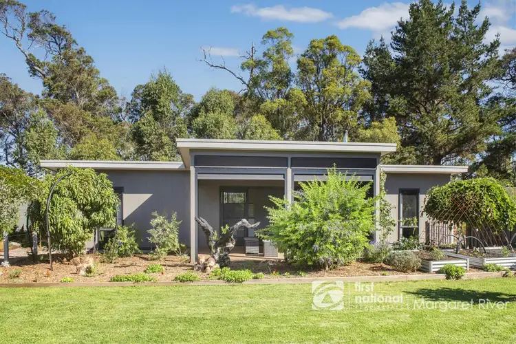 1 Dobbins Place, Witchcliffe WA 6286