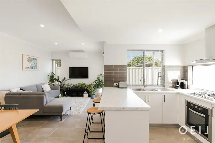 2/1 Prosser Way, Myaree WA 6154