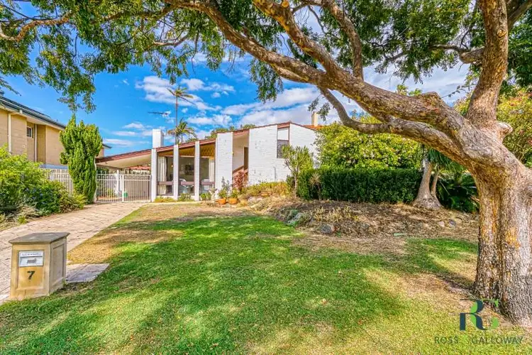Second view of Homely house listing, 7 Capper Place, Kardinya WA 6163
