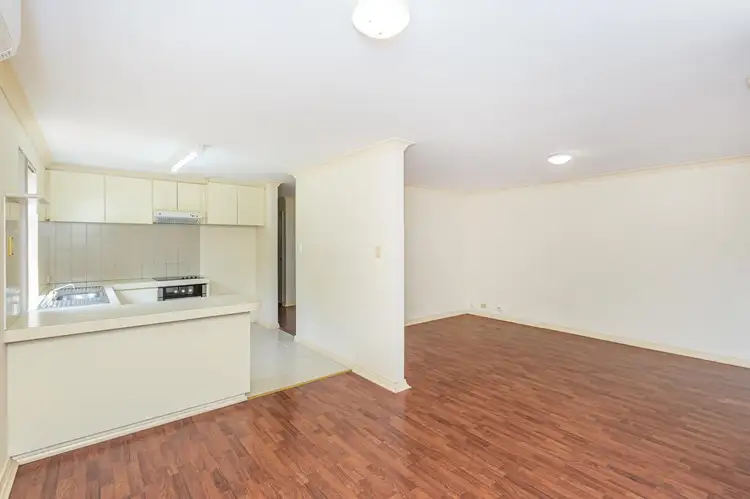 Sixth view of Homely villa listing, 4/52 Tyler Street, Joondanna WA 6060
