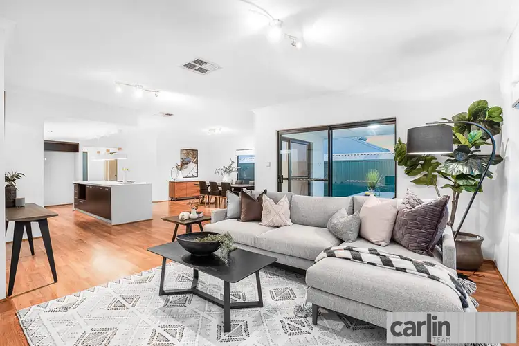 17 Wedgetail Crescent, Success WA 6164
